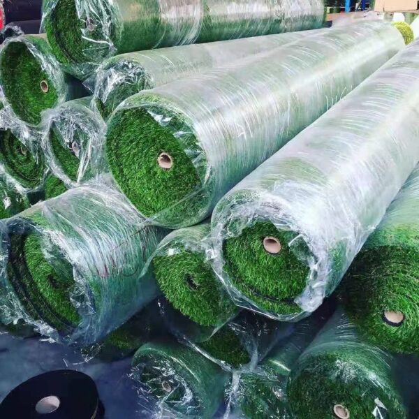 Qpets Artificial Grass Turf , 40mm Blade Height, Premium Grass, 6.6x3ft, 10lb - Image 2